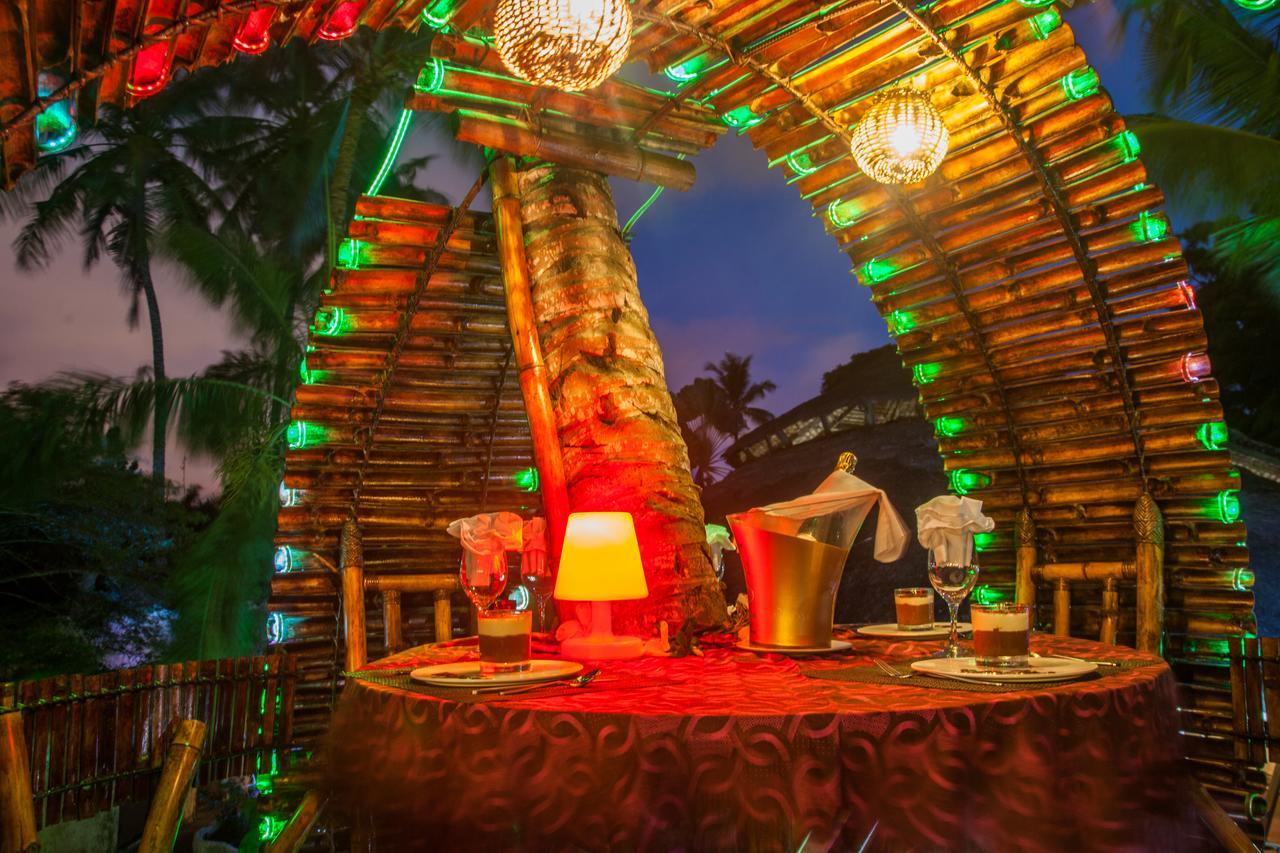 Le Wafou Hotel Abidjan Bagian luar foto