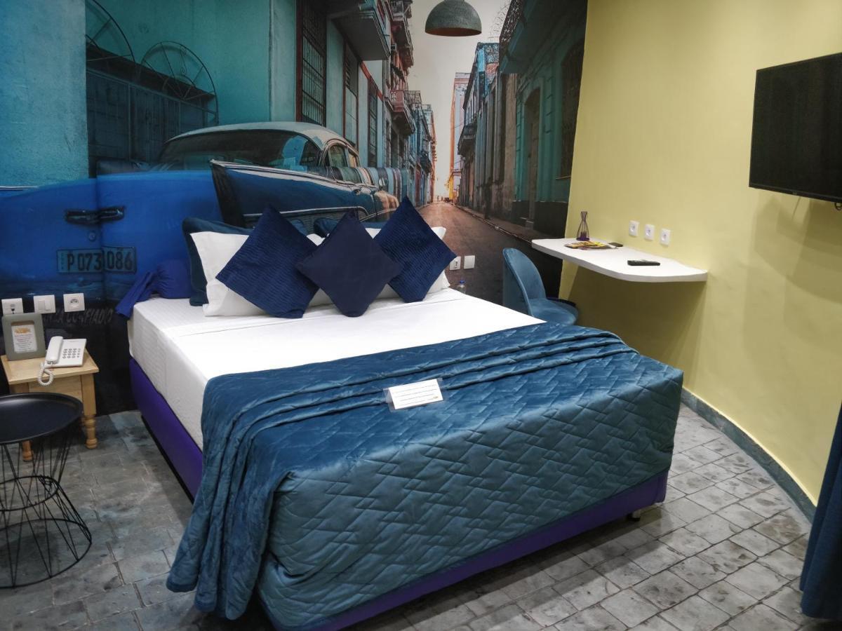 Le Wafou Hotel Abidjan Bagian luar foto
